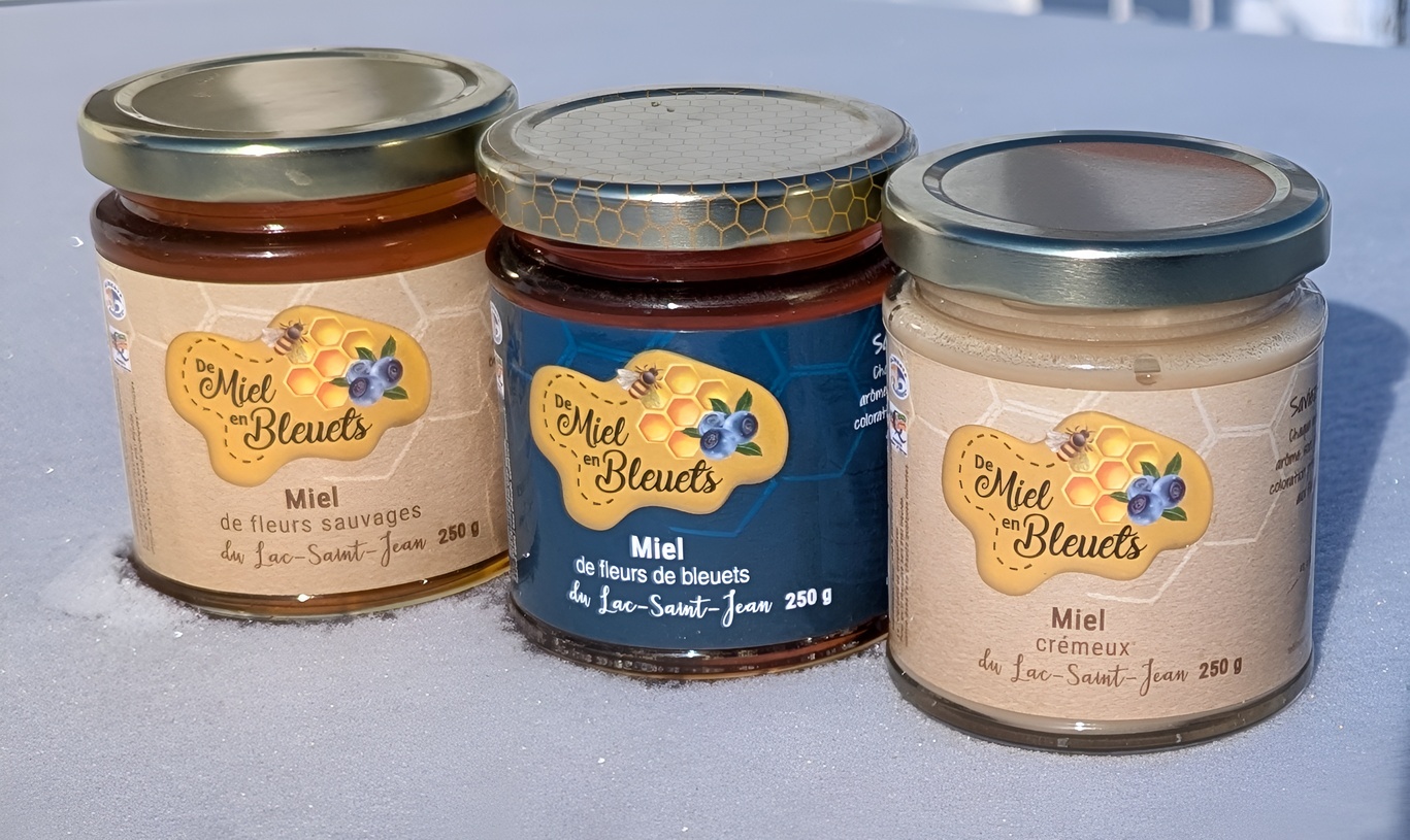 Image de trois pots de miel fait par Miel en Bleuet