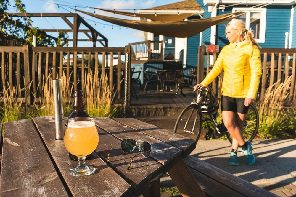 Terrasse microbrasserie du lac