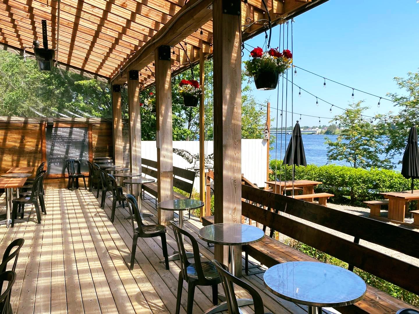 Terrasse Microbrasserie La Chouape