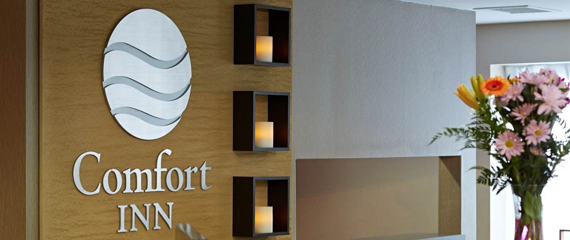 logo confort inn