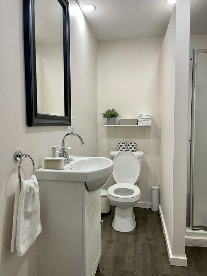 salle de bain du jaune hôtel-boutique